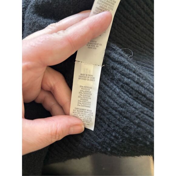 Aerie unreal black stripe sweater women’s size XS - Picture 4 of 10